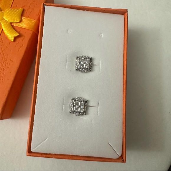 925 Sterling Silver Earings - Picture 4 of 11